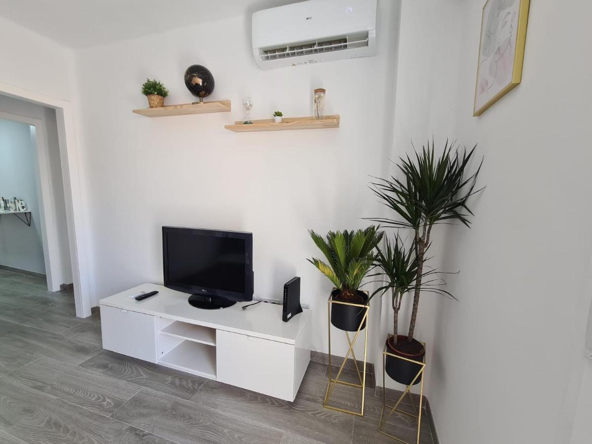 Colon Nerja Apartment Exterior photo