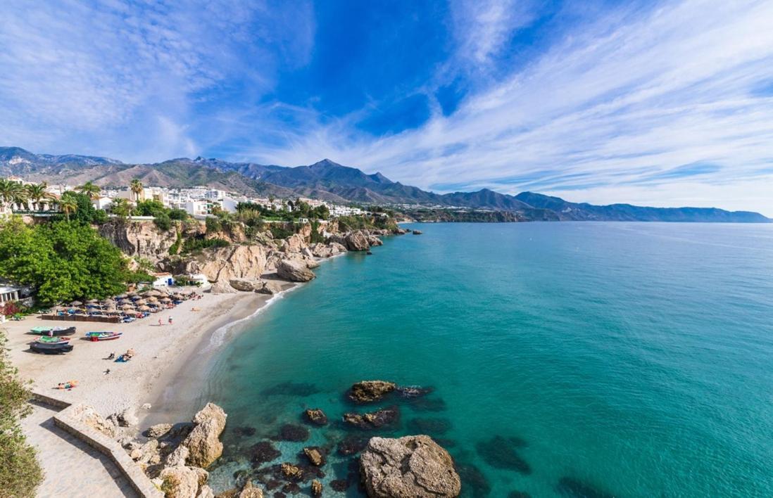 Colon Nerja Apartment Exterior photo